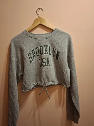 Sudadera Bershka Brooklyn USA gris