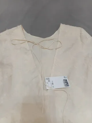 Vestido blanco corto floral