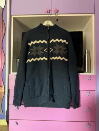 Cardigan blu con zip e fantasia