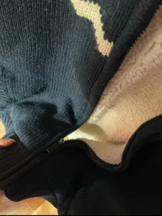 Cardigan blu con zip e fantasia