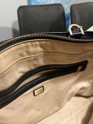Bolso Negro Guess