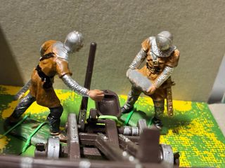 Reamsa Catapulta con 2 Figuras Medievales