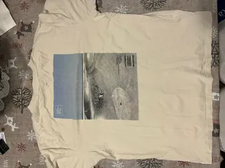 Camiseta Pull&Bear StayUnited Crudo