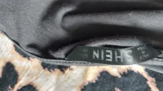 Vestido Talla L Negro y Animal Print