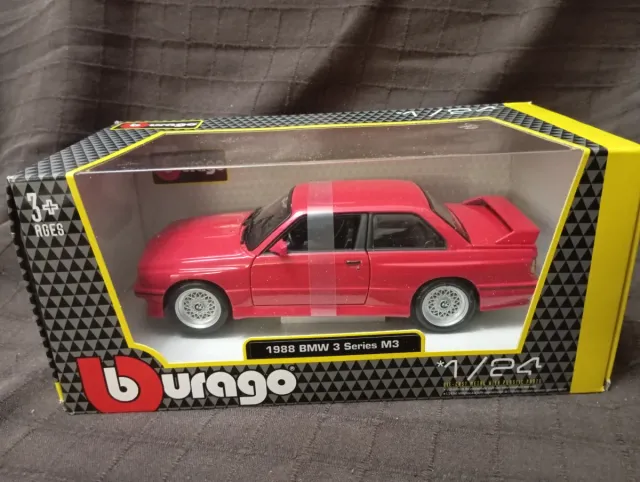 BMW serie 3 M3. De 1988. a escala 1:24.