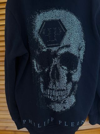 Sudadera Philipp Plein con calavera de brillos
