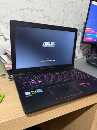 Portátil Asus ROG Strix GL553V