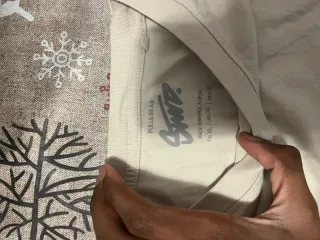 Camiseta Pull&Bear The Community Beige