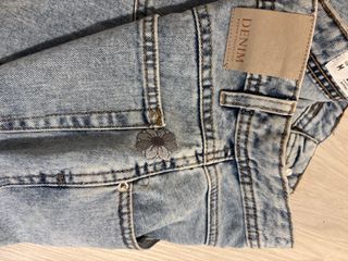 Falda larga vaquera desgastada