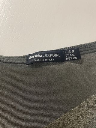 Top tirantes verde con nudo