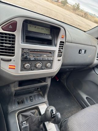 Mitsubishi Montero 2005