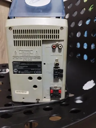 Minicade aiwa plateada