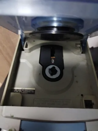 Minicade aiwa plateada