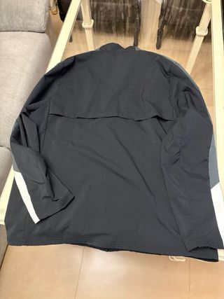 Cortavientos Nike Talla XL Negro/Gris