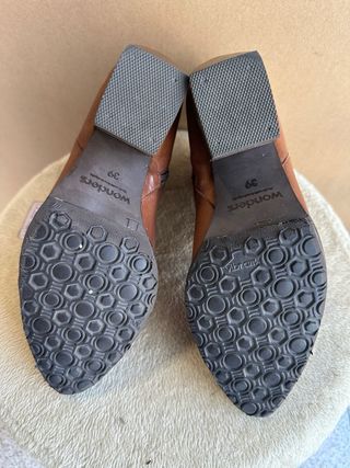 Botines Wonders piel marrón talla 37
