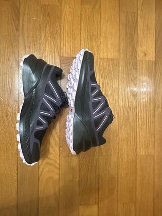 Zapatillas Salomon Trail Running Negras Moradas