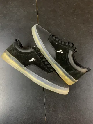 Footprint Bambas Negras