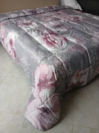 Trapunta matrimoniale floreale