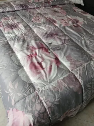 Trapunta matrimoniale floreale