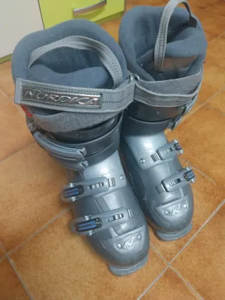 Equipo de esquí Atomic