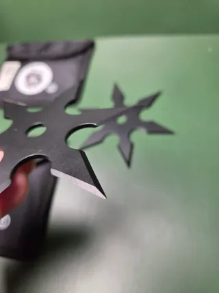 Par de estrellas shuriken  con funda