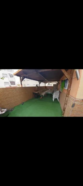 Alquiler de piso con terraza. Zona campoamor