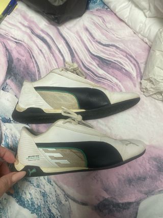 Zapatillas Puma Blancas y Negras mercedes