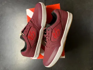 Zapatillas éS Beige y Blancas