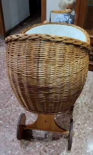 Moisés de mimbre para bebé