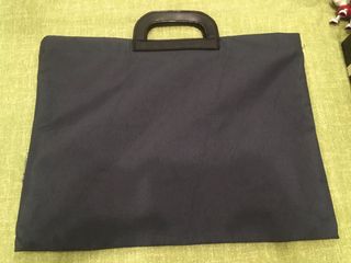 Maletín porta documentos gris