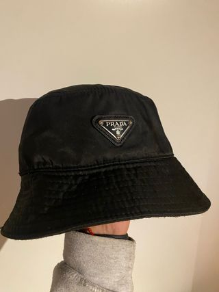 Sombrero Pescador Prada Re-Nylon Negro