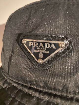 Sombrero Pescador Prada Re-Nylon Negro