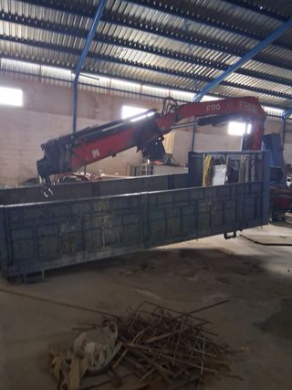 Se vende Grúa o pluma Fassi F170 para camión