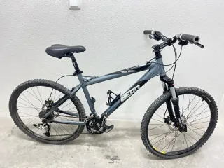 Bicicleta de montaña gris