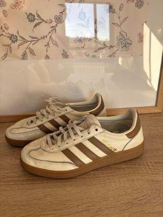 Adidas beige