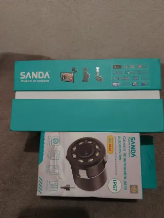 Pantalla de coche más cámara trasera