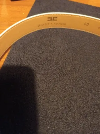 Cintura con fibbia dorata H