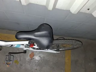 Bicicleta B'TWIN montaña