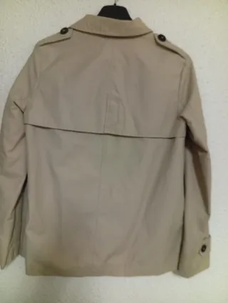 Gabardina corta Zara Talla S