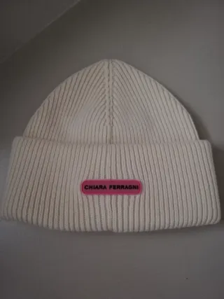 Cappello Chiara Ferragni bianco nuovo