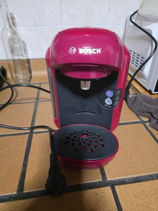 Cafetera Bosch Tassimo Roja