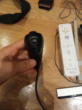 Consola Nintendo Wii Negra y Blanca