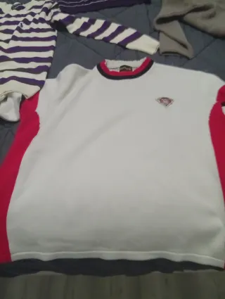 Lote 4 jerseys rayas y liso