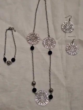 Conjunto Collar, Pulsera y Pendientes