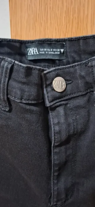 Pantalón vaquero Zara mujer negro