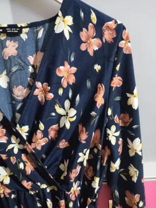 Vestido midi estampado floral manga larga