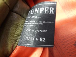 Cazadora Cuero vintage años 80 buen estado.