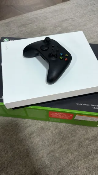 Xbox One X 1TB Nero/Bianco
