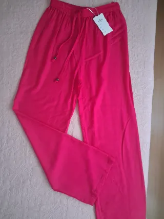 Conjunto Top Flores y Pantalón Rosa