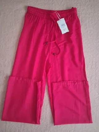 Conjunto Top Flores y Pantalón Rosa